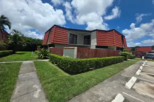 3776 Victoria Dr, West Palm Beach, FL 33406 - Photo 1
