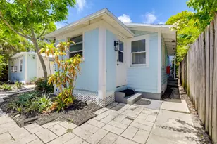 216 S M St, Lake Worth, FL 33460 - Photo 1