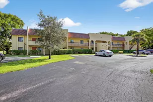 900 SW 9th St Cir, Boca Raton, FL 33486 - Photo 1