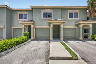 310 Crestwood Cir, Royal Palm Beach, FL 33411 - Photo 1