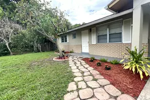 6831 Eastview Dr, Lake Worth, FL 33462 - Photo 1