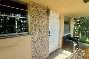 619 N K St, Lake Worth, FL 33460 - Photo 1