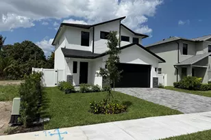 580 Lucky Ln, Delray Beach, FL 33444 - Photo 1