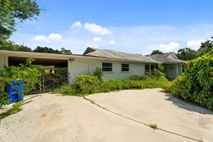 513 SW Fuge Rd, Stuart, FL 34997 - Photo 1