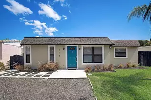 715 W Palm St, Lantana, FL 33462 - Photo 1