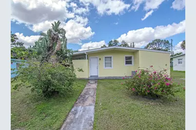 170 SE Solaz Avenue, Port Saint Lucie, FL 34983 - Photo 1