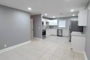 1634 W 9th St, Riviera Beach, FL 33404 - Photo 1