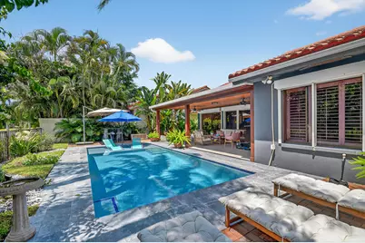 2535 Iroquois Circle, West Palm Beach, FL 33409 - Photo 1