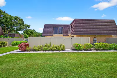 7205 72nd Way, West Palm Beach, FL 33407 - Photo 1