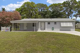 2402 Pinecrest Ct, West Palm Beach, FL 33415 - Photo 1