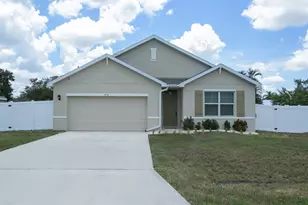 414 SE Fairchild Ave, Port Saint Lucie, FL 34984 - Photo 1
