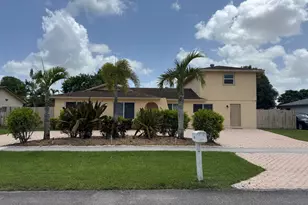 881 Camellia Dr, Royal Palm Beach, FL 33411 - Photo 1