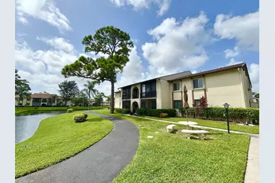 327 Knotty Pine Circle #B-2, Greenacres, FL 33463 - Photo 1