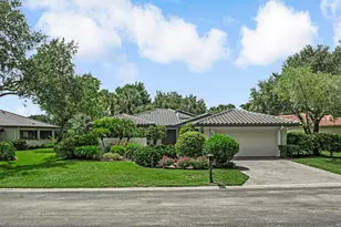 14 Bristol Cir, Boynton Beach, FL 33436 - Photo 1