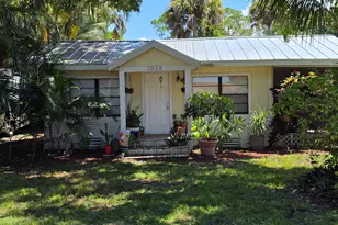 1955 10th Pl, Vero Beach, FL 32960 - Photo 1