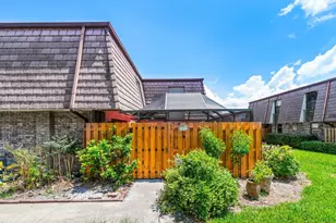 7577 Courtyard Run W, Boca Raton, FL 33433 - Photo 1