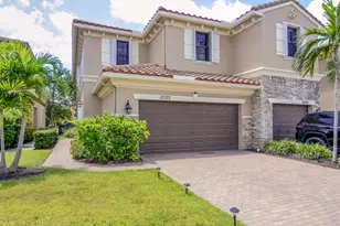 10373 Wellington Parc Dr, Wellington, FL 33449 - Photo 1