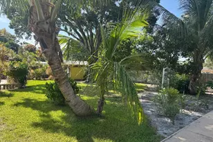 334 Smallwood Ave, Fort Pierce, FL 34982 - Photo 1