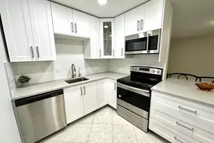 185 Burgundy D, Delray Beach, FL 33484 - Photo 1