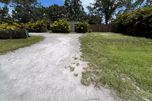 5221 Winter Garden Pkwy, Fort Pierce, FL 34951 - Photo 1