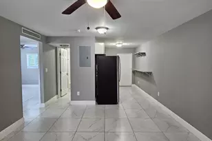 933 W 7th St, Riviera Beach, FL 33404 - Photo 1