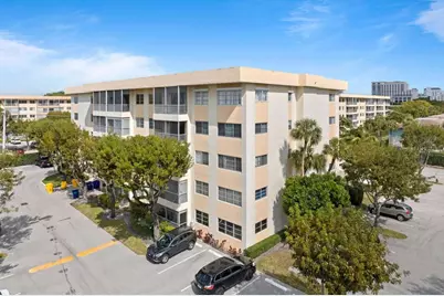 50 SW 3rd Avenue, Unit #3050, Boca Raton, FL 33432 - Photo 1