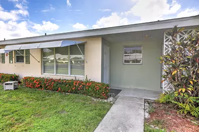 112 Lakes End Drive, Unit #C, Fort Pierce, FL 34982 - Photo 1