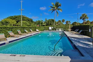 15 S Golfview Rd, Lake Worth, FL 33460 - Photo 1