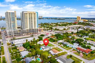 121 Bayberry Dr, Lake Park, FL 33403 - Photo 1