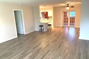 243 SW 4th St, Boca Raton, FL 33432 - Photo 1