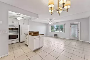 119 Dorchester F, West Palm Beach, FL 33417 - Photo 1