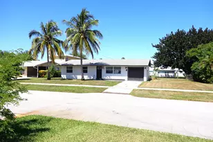 744 Buttonwood Rd, North Palm Beach, FL 33408 - Photo 1