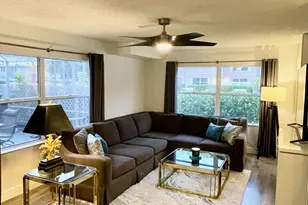1917 Stratford Way, West Palm Beach, FL 33409 - Photo 1