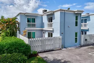 1010 NE 8th Ave, Delray Beach, FL 33483 - Photo 1