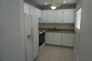 168 Coventry G, West Palm Beach, FL 33417 - Photo 1