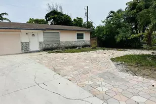 3893 Allison Ct, Lake Worth, FL 33461 - Photo 1