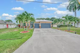 2082 SW Idaho Ln, Port Saint Lucie, FL 34953 - Photo 1