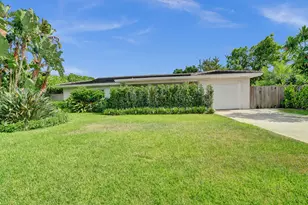 246 NE 30th St, Boca Raton, FL 33431 - Photo 1
