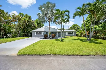 165 SE 29th Avenue, Boynton Beach, FL 33435 - Photo 1