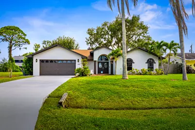 326 NE Genesee Avenue, Port Saint Lucie, FL 34983 - Photo 1