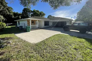 2616 Newport Dr, Fort Pierce, FL 34982 - Photo 1