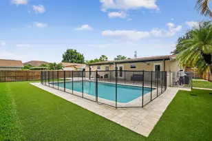 2305 Bermuda Dr, West Palm Beach, FL 33406 - Photo 1