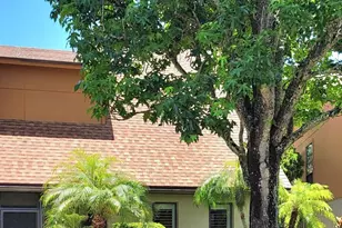 323 Sandtree Dr, Palm Beach Gardens, FL 33403 - Photo 1