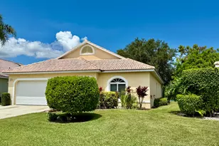 6008 SE Walkers Cay Ct, Stuart, FL 34997 - Photo 1