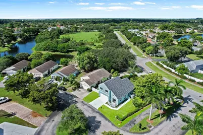 17 Paxford Lane, Boynton Beach, FL 33426 - Photo 1