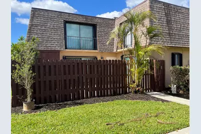 5203 Waterview Circle, Palm Springs, FL 33461 - Photo 1