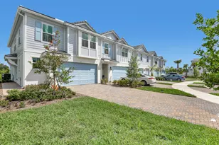 105 SE Birch Ter, Stuart, FL 34997 - Photo 1