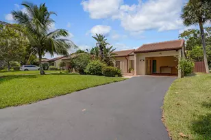 21770 Cypress Dr, Boca Raton, FL 33433 - Photo 1