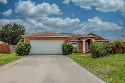 638 SW McCullough Avenue, Port Saint Lucie, FL 34953 - Photo 1