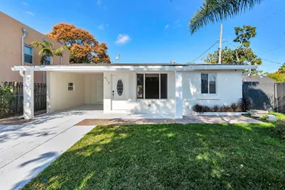 913 Avon Road, West Palm Beach, FL 33401 - Photo 1